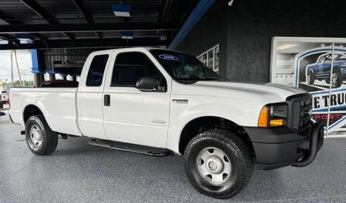 White 2007 Ford F-250 XL SuperCab Super Duty
