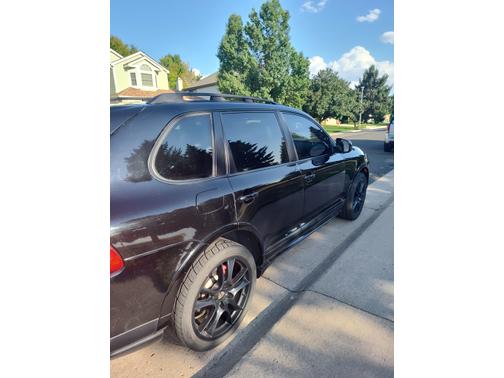 2010 Porsche Cayenne Cayenne GTS