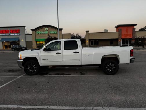 White 2013 Chevrolet Silverado 2500 LT