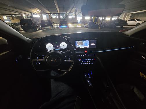 2023 Hyundai ELANTRA HEV Limited