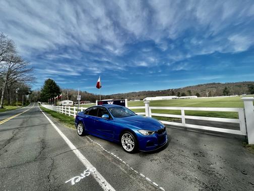 Blue 2013 BMW 335 i xDrive