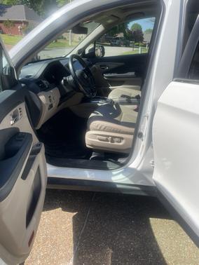 White 2022 Honda Pilot EX-L