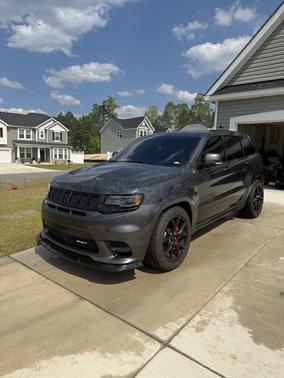 Gray 2017 Jeep Grand Cherokee SRT
