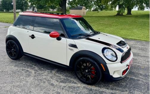 2011 MINI Cooper John Cooper Works