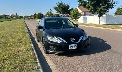 Black 2018 Nissan Altima 2.5 S