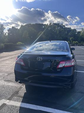 Black 2010 Toyota Camry SE