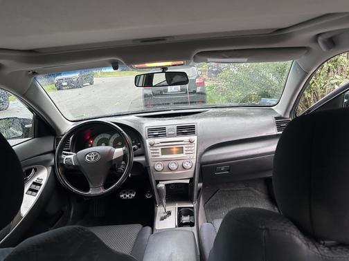 Black 2010 Toyota Camry SE