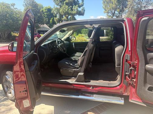 Red 2013 GMC Sierra 1500 SLE1