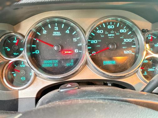 Red 2013 GMC Sierra 1500 SLE1