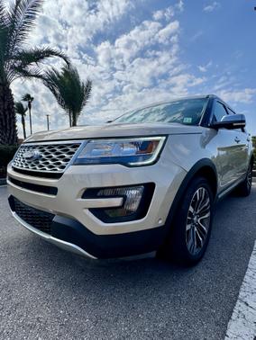 2017 Ford Explorer Platinum