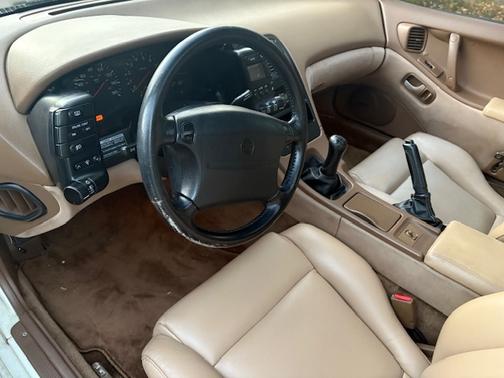 White 1992 Nissan 300ZX 2+2