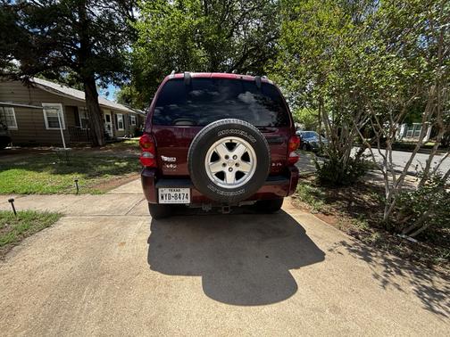 Red 2003 Jeep Liberty Limited