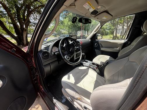 Red 2003 Jeep Liberty Limited