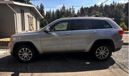 Silver 2014 Jeep Grand Cherokee Limited