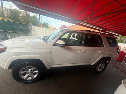 White 2024 Toyota 4Runner SR5 Premium