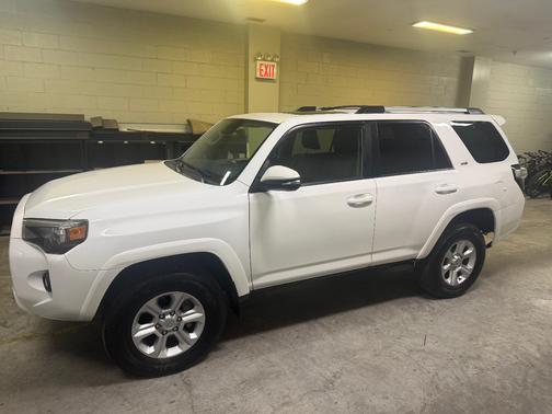 White 2024 Toyota 4Runner SR5 Premium