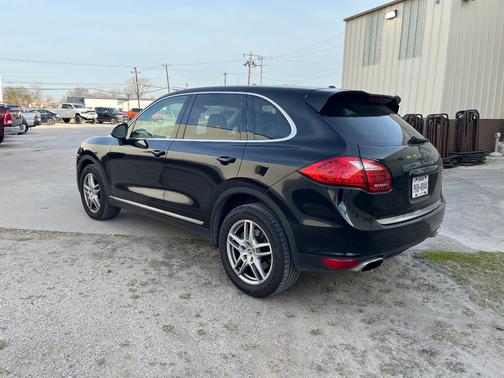 2011 Porsche Cayenne Cayenne