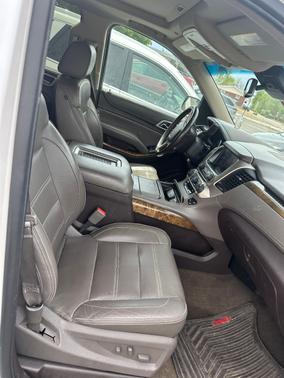 White 2016 GMC Yukon XL Denali