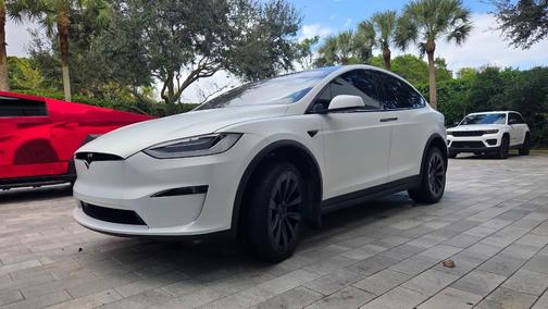 White 2023 Tesla Model X Base