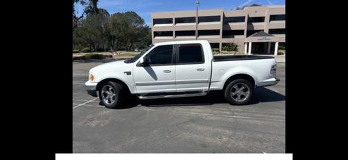 White 2003 Ford F-150 XLT SuperCrew