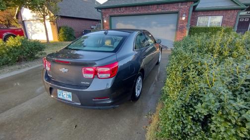 Gray 2013 Chevrolet Malibu 1LS