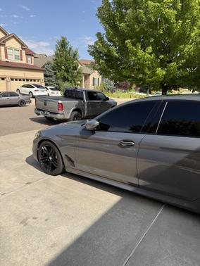 Beige 2018 BMW 540 i xDrive