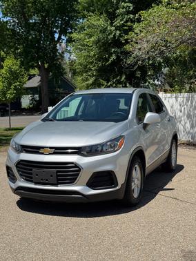 Gray 2019 Chevrolet Trax LS
