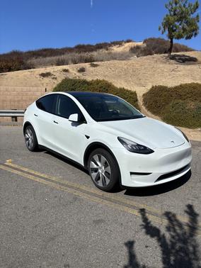 White 2022 Tesla Model Y Long Range