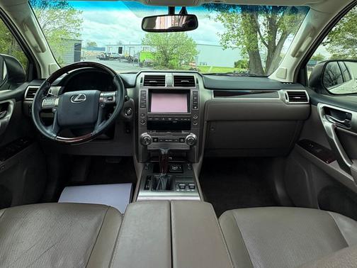 White 2015 Lexus GX 460 Base