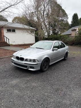 Silver 1999 BMW 540 i