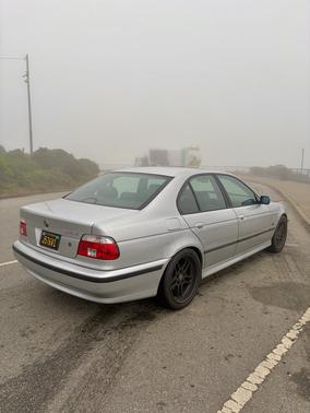 Silver 1999 BMW 540 i