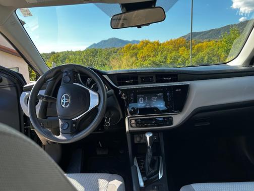Black 2017 Toyota Corolla LE