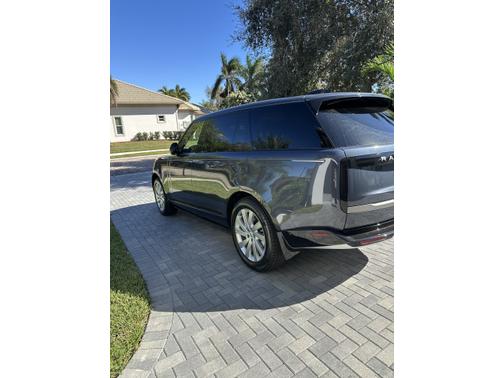 2025 Land Rover Range Rover P400 SE LWB 7 Seat
