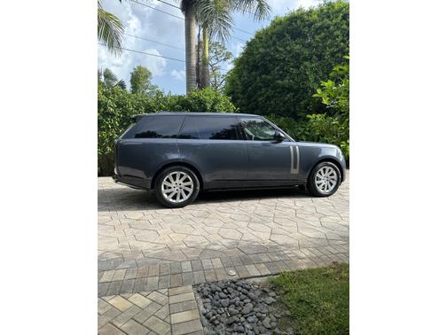 2025 Land Rover Range Rover P400 SE LWB 7 Seat