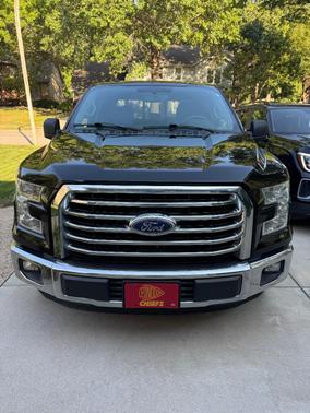 Black 2016 Ford F-150 XLT