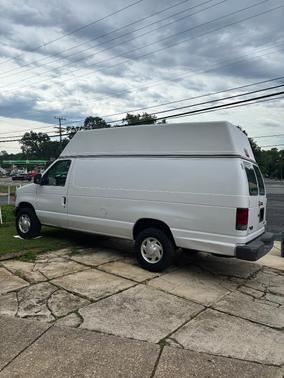 White 2007 Ford E350 Super Duty Base