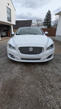 2013 Jaguar XJ Base