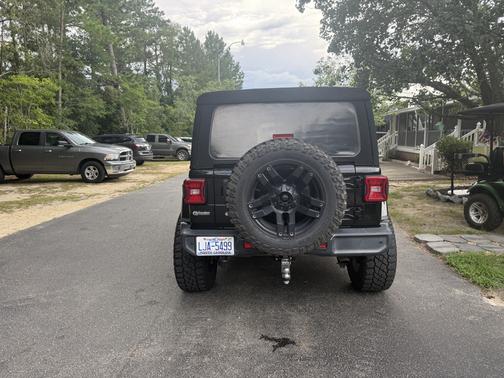 Black 2018 Jeep Wrangler Unlimited Sahara