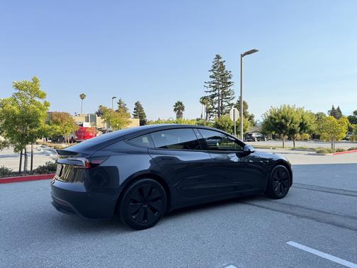 2024 Tesla Model 3 RWD