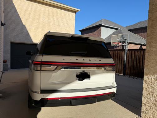 2022 Lincoln Navigator Black Label