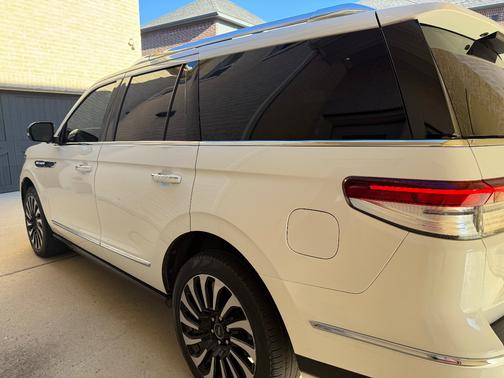 2022 Lincoln Navigator Black Label