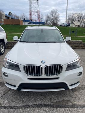 Photo 2 of 6 of 2012 BMW X3 xDrive28i