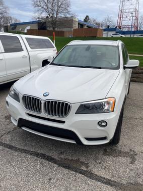 Photo 3 of 6 of 2012 BMW X3 xDrive28i