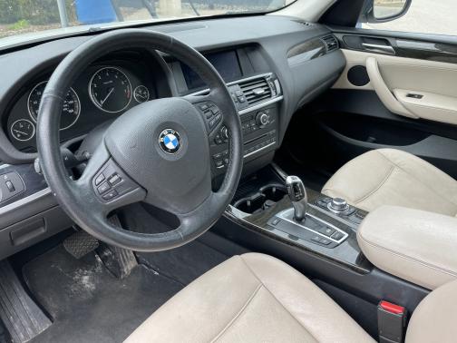 Photo 6 of 6 of 2012 BMW X3 xDrive28i