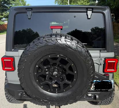 Gray 2020 Jeep Wrangler Unlimited Sport