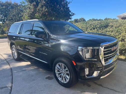 2023 GMC Yukon XL SLT