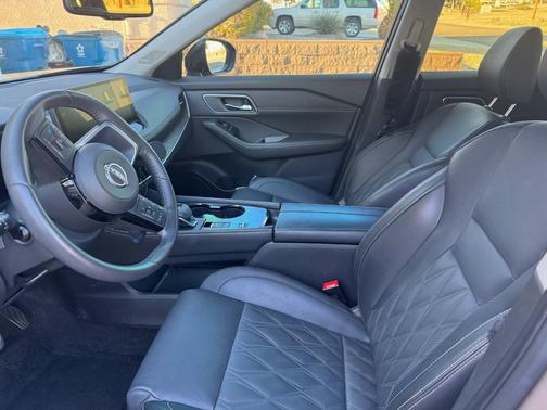 Brown 2024 Nissan Rogue Platinum