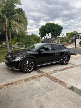 Black 2024 Kia EV6 Light Long Range
