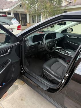 Black 2024 Kia EV6 Light Long Range