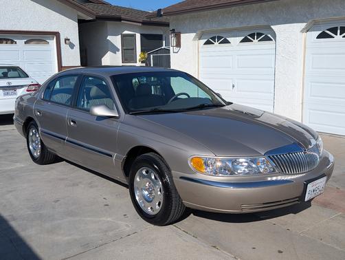 1999 Lincoln Continental Base
